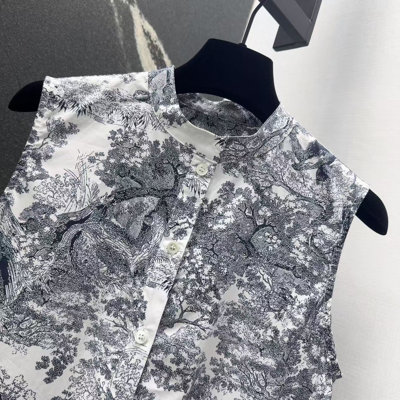 D printed shirt dress