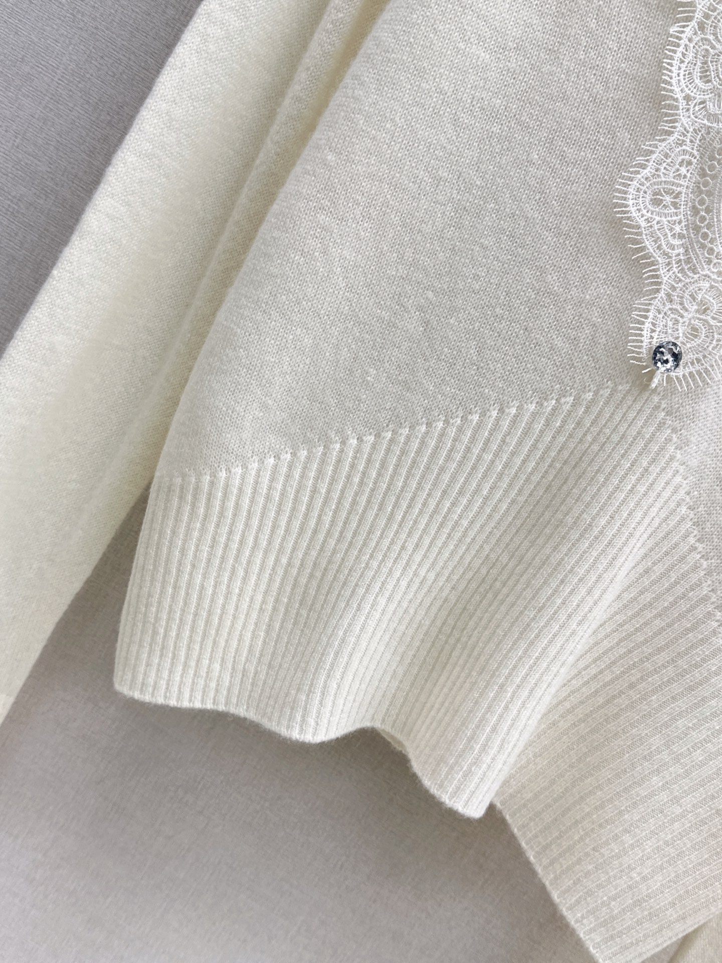ES 26fw lace wool basic tee
