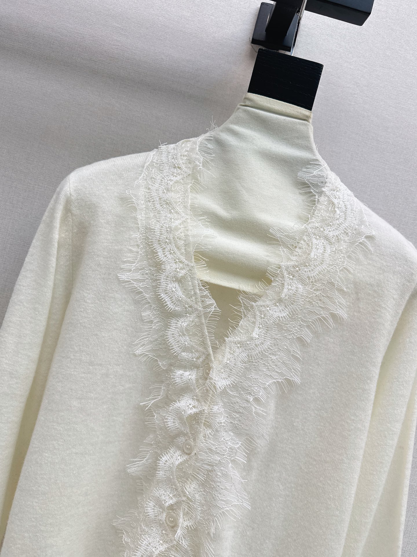 ES 26fw lace contract knit cardigan