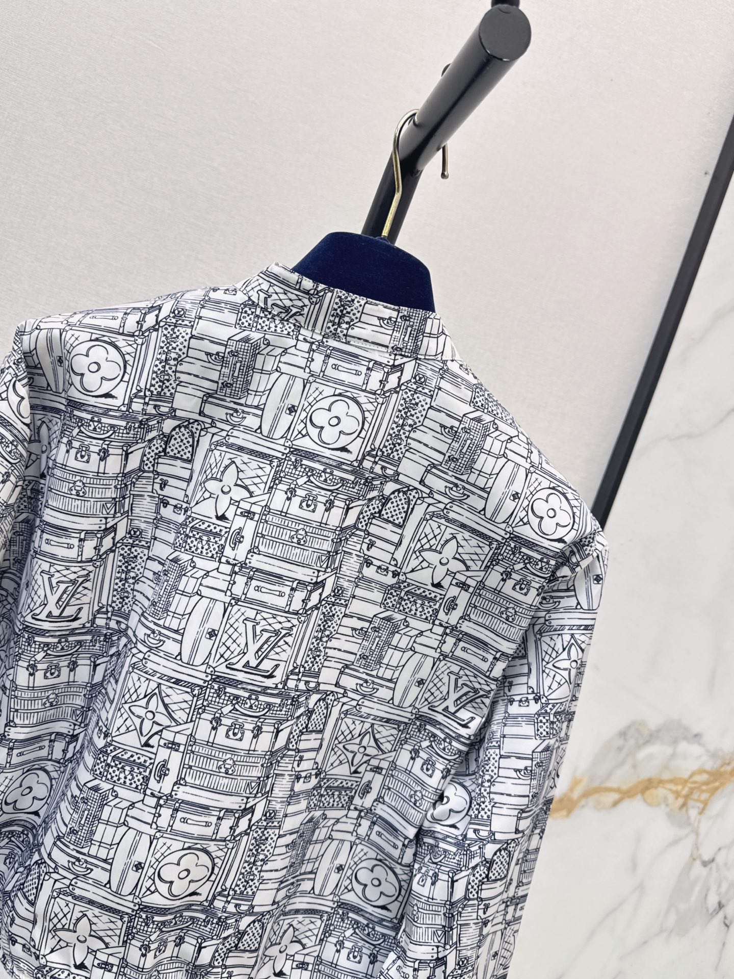 Loui 26fw reversible print jacket