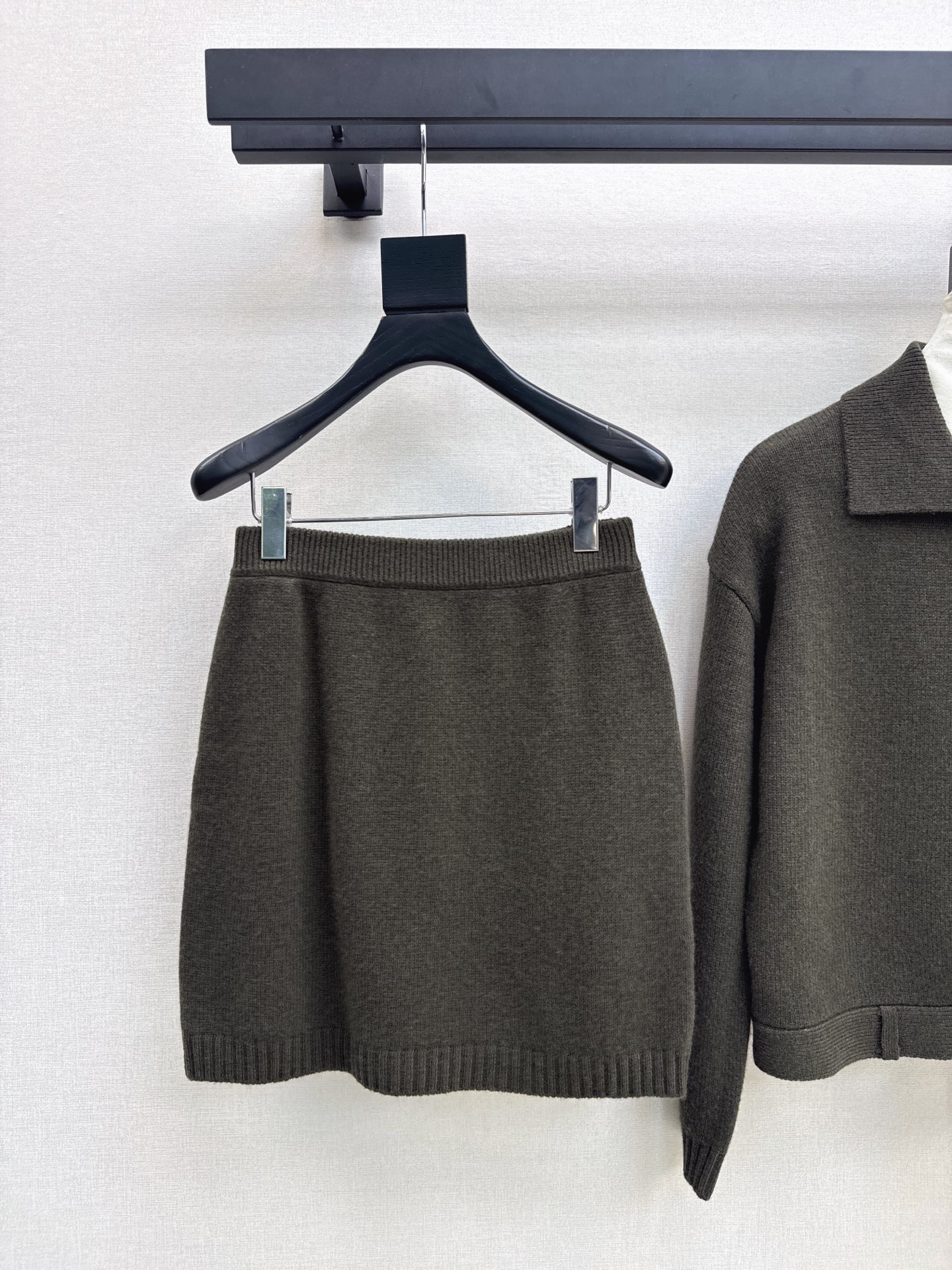 Max 26fw knit cardigan skirt sets