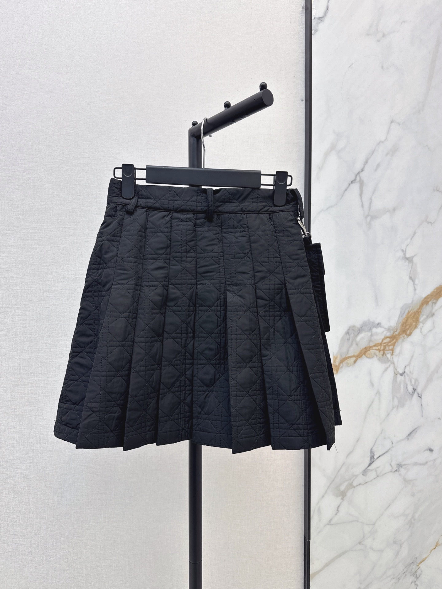 CD 26fw A-line padded skirt