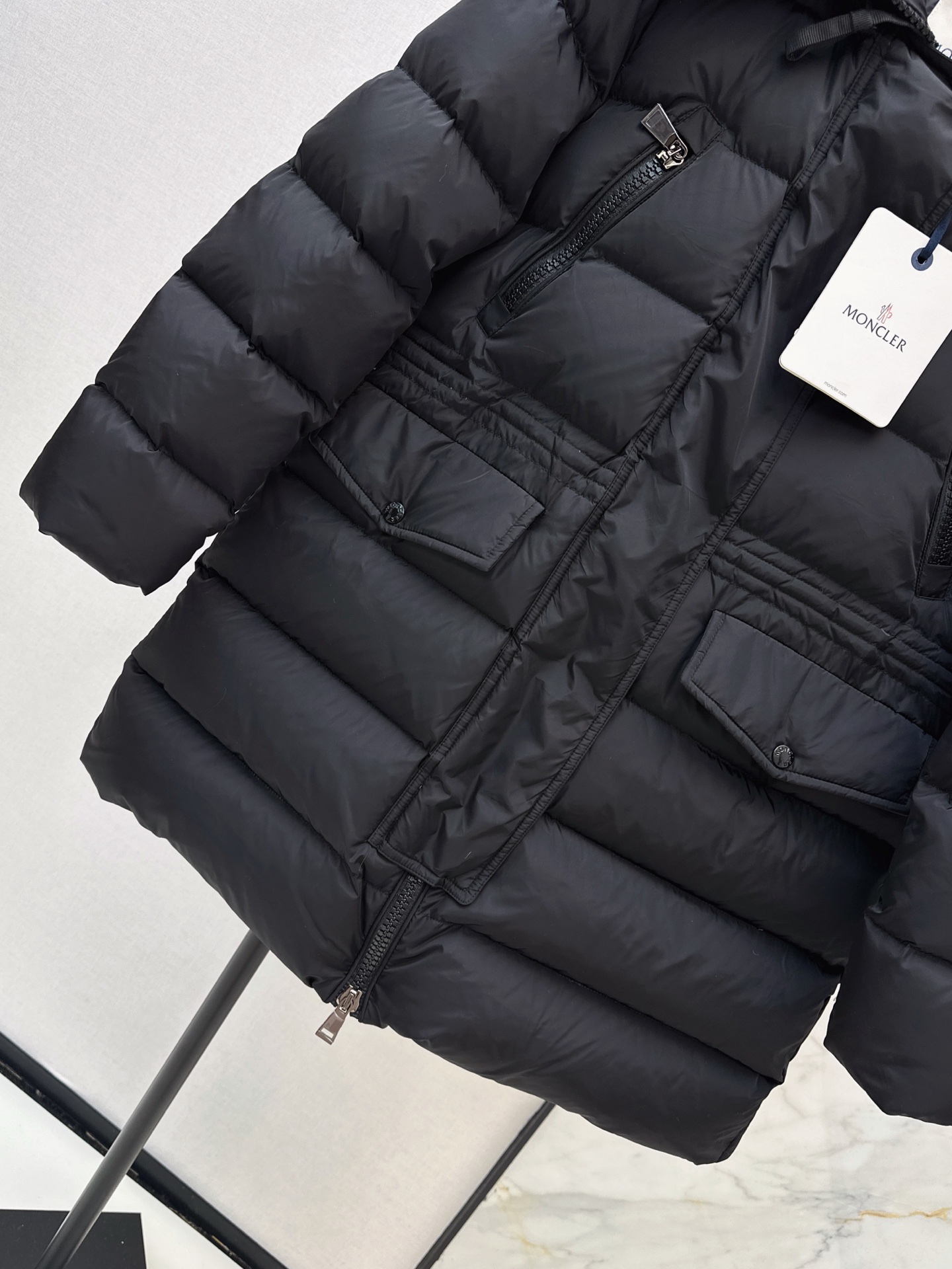 Monc 26fw fur-trim hooded down jacket
