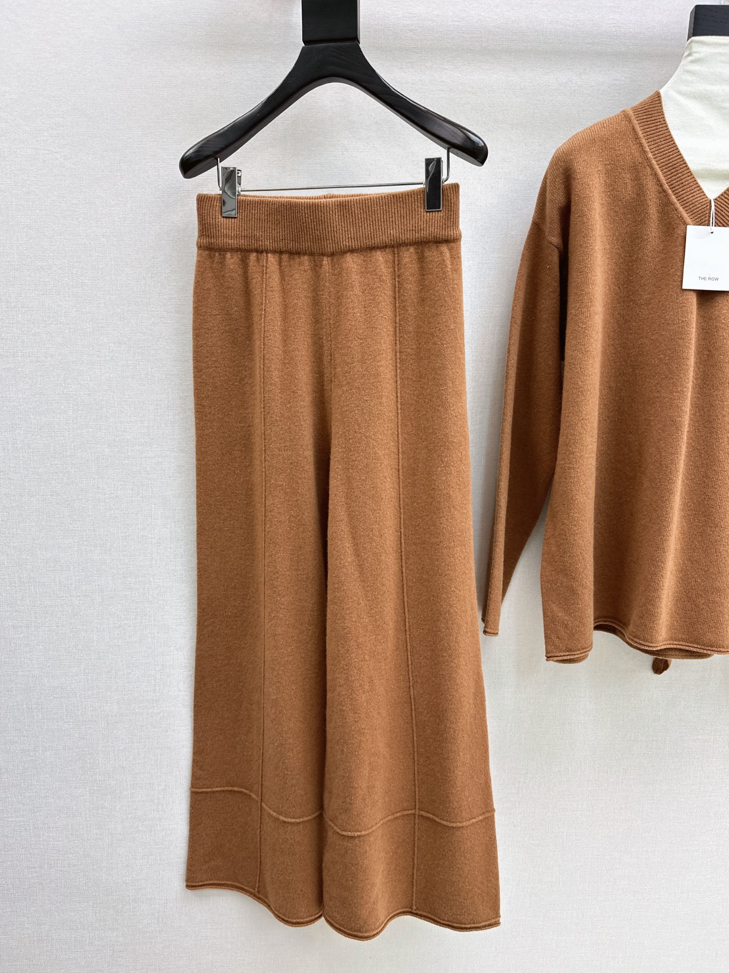 Row 26fw wool cape sweater pants sets