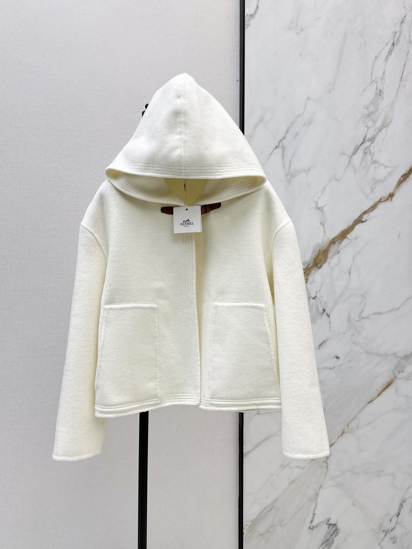 Her 26fw woolen hooded jacket