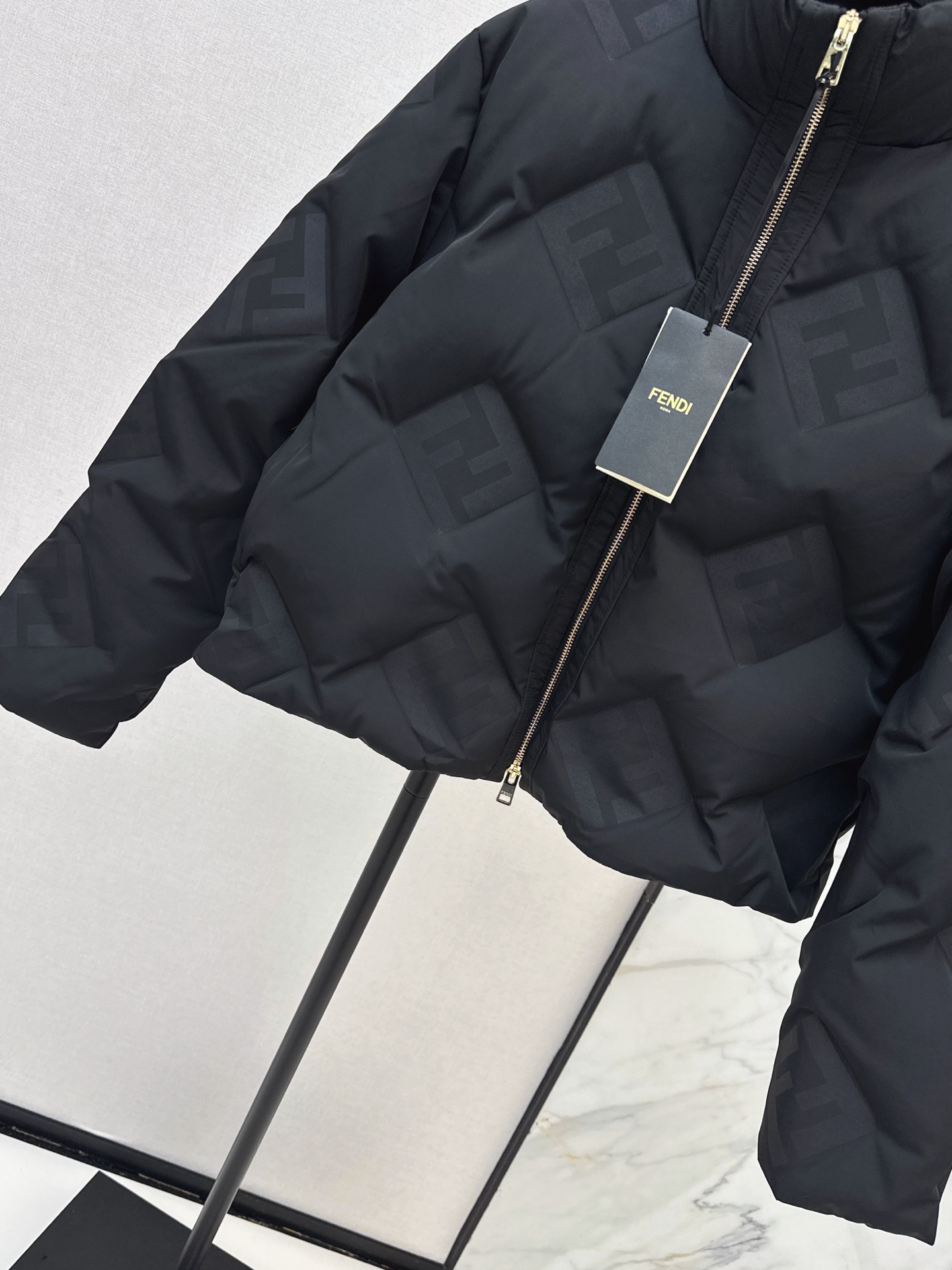 Fen 26fw down jacket
