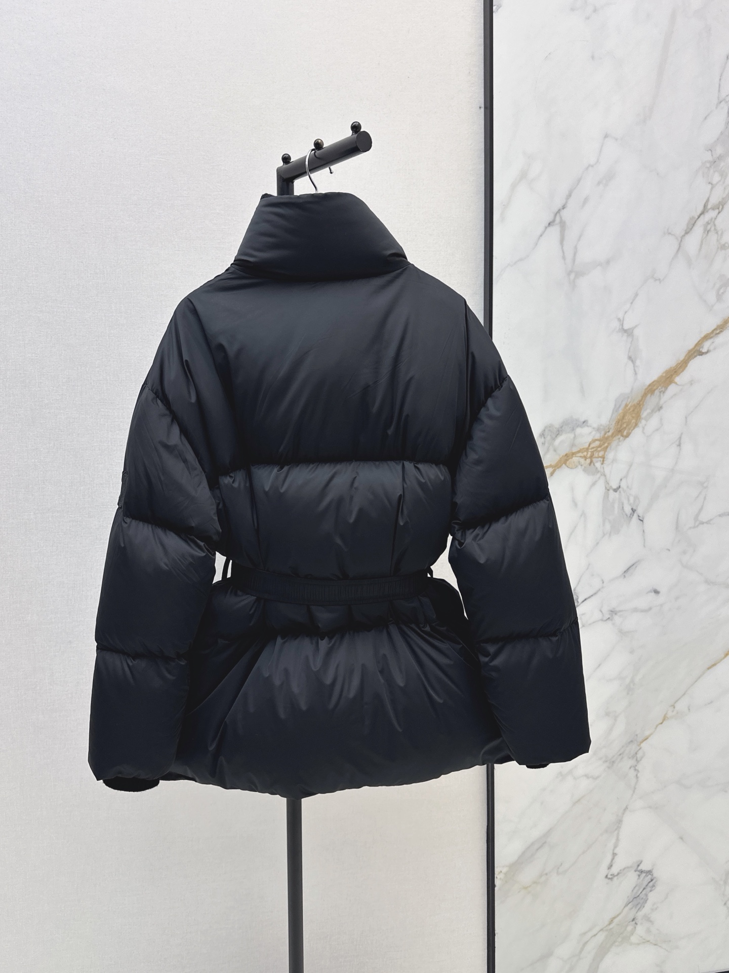 Celi 26fw belted down jacket