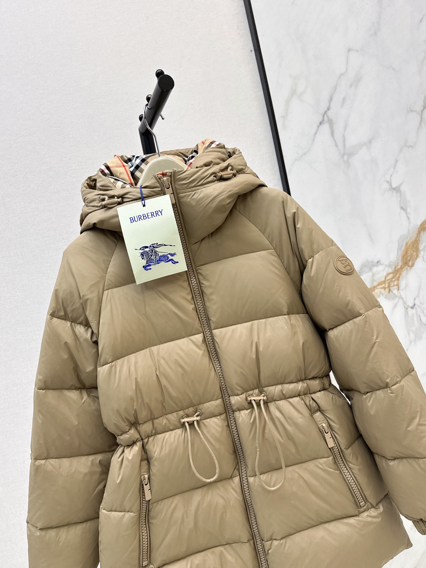 Bur 26fw hooded drawstring down jacket