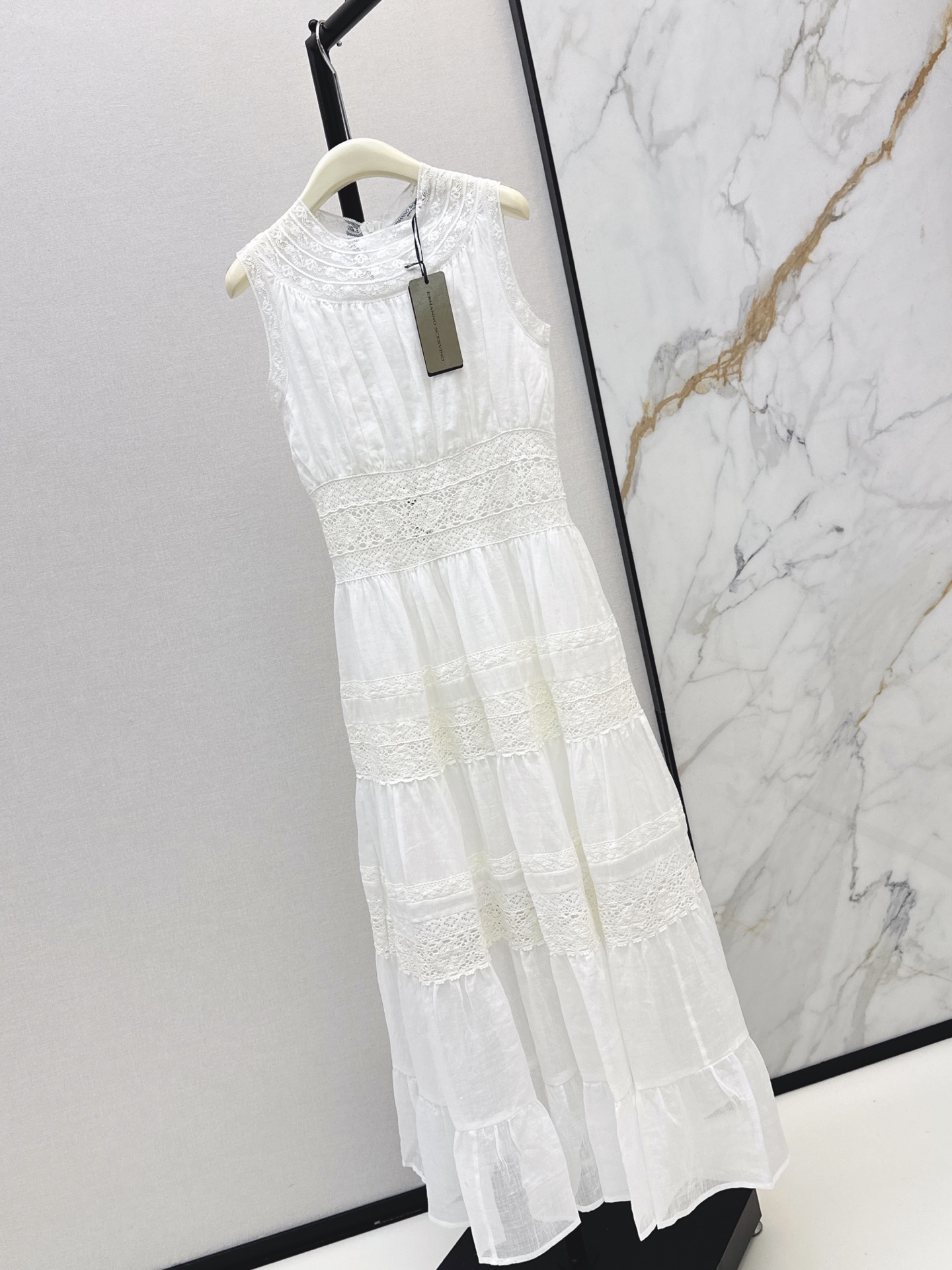 ES 26ss sleeveless lace trim dress