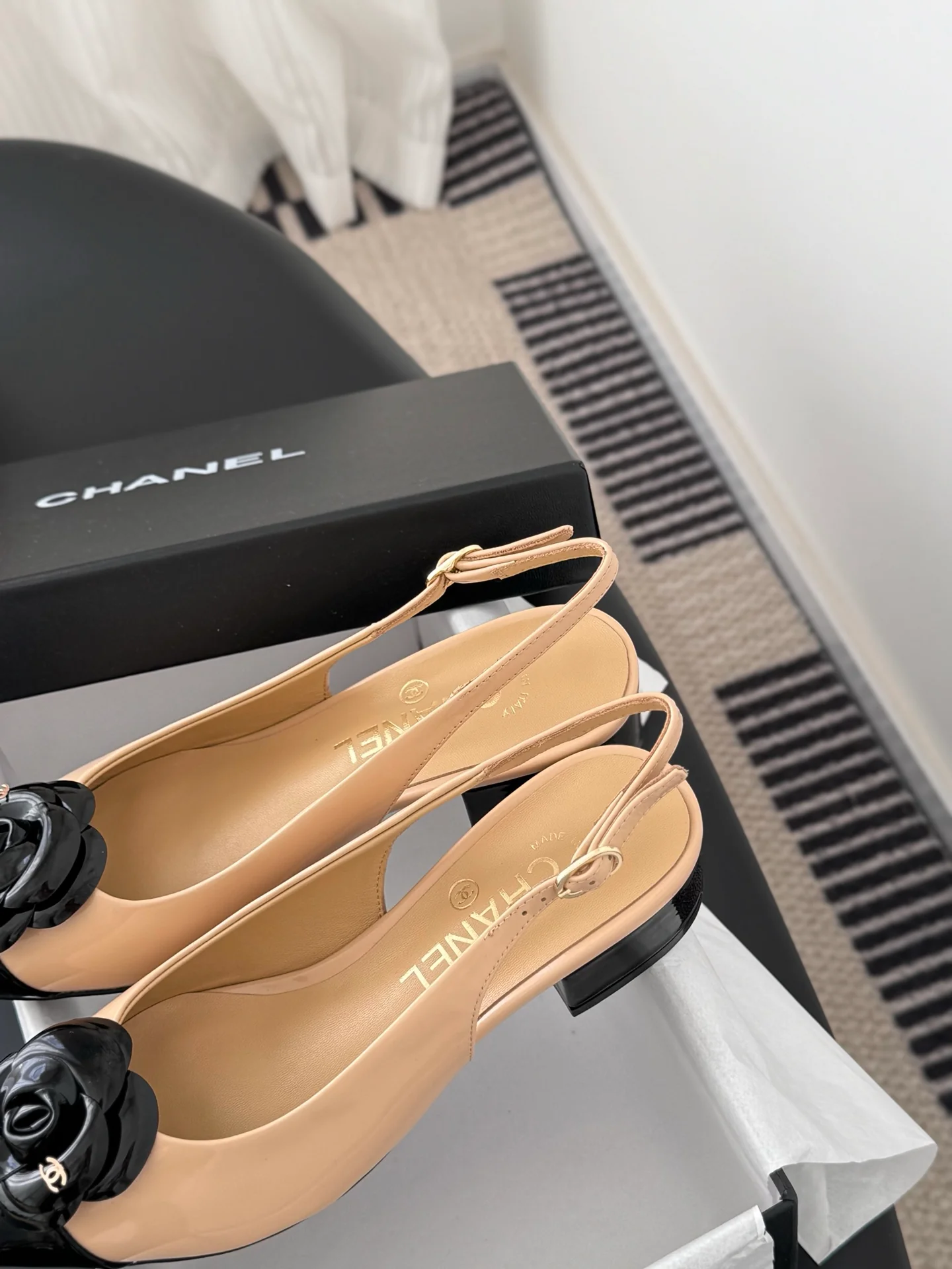 Chan 26ss slingback flats