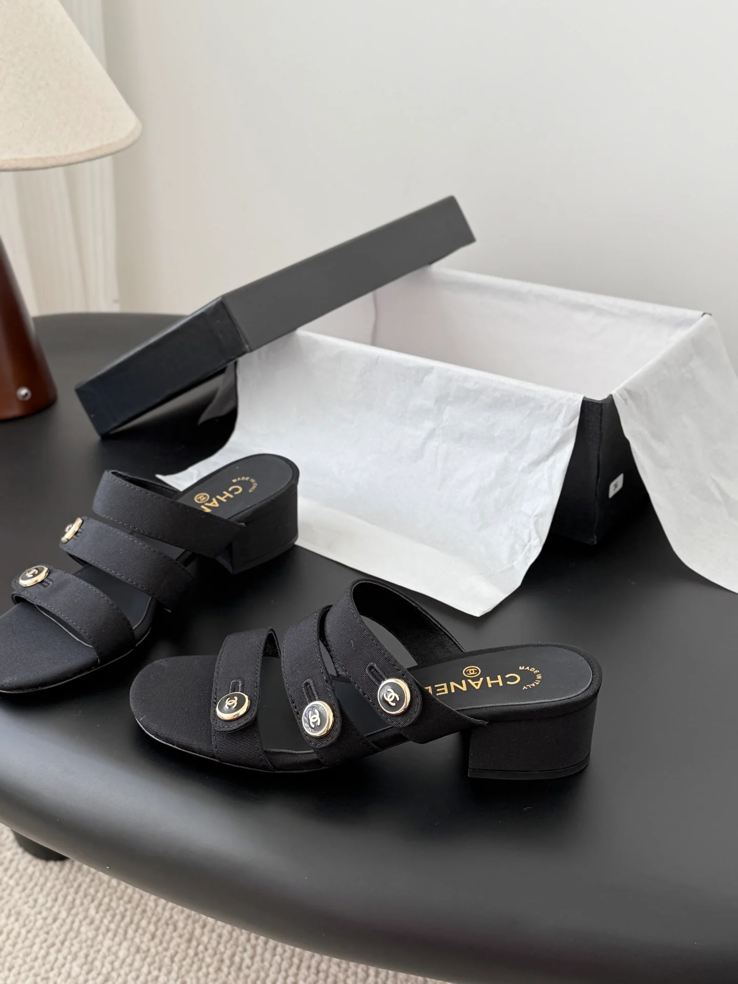 Chan 26ss sandals