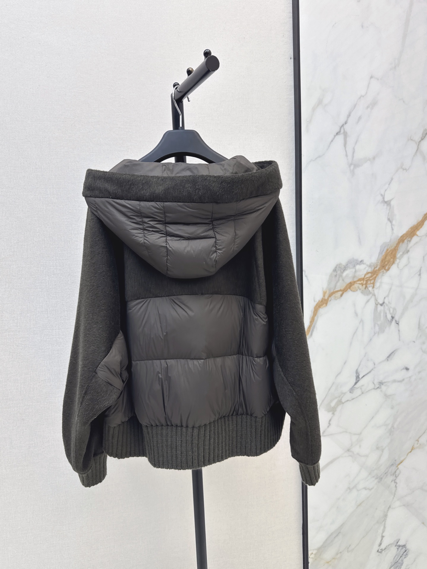 Max 26fw wool contract hooded down jacket