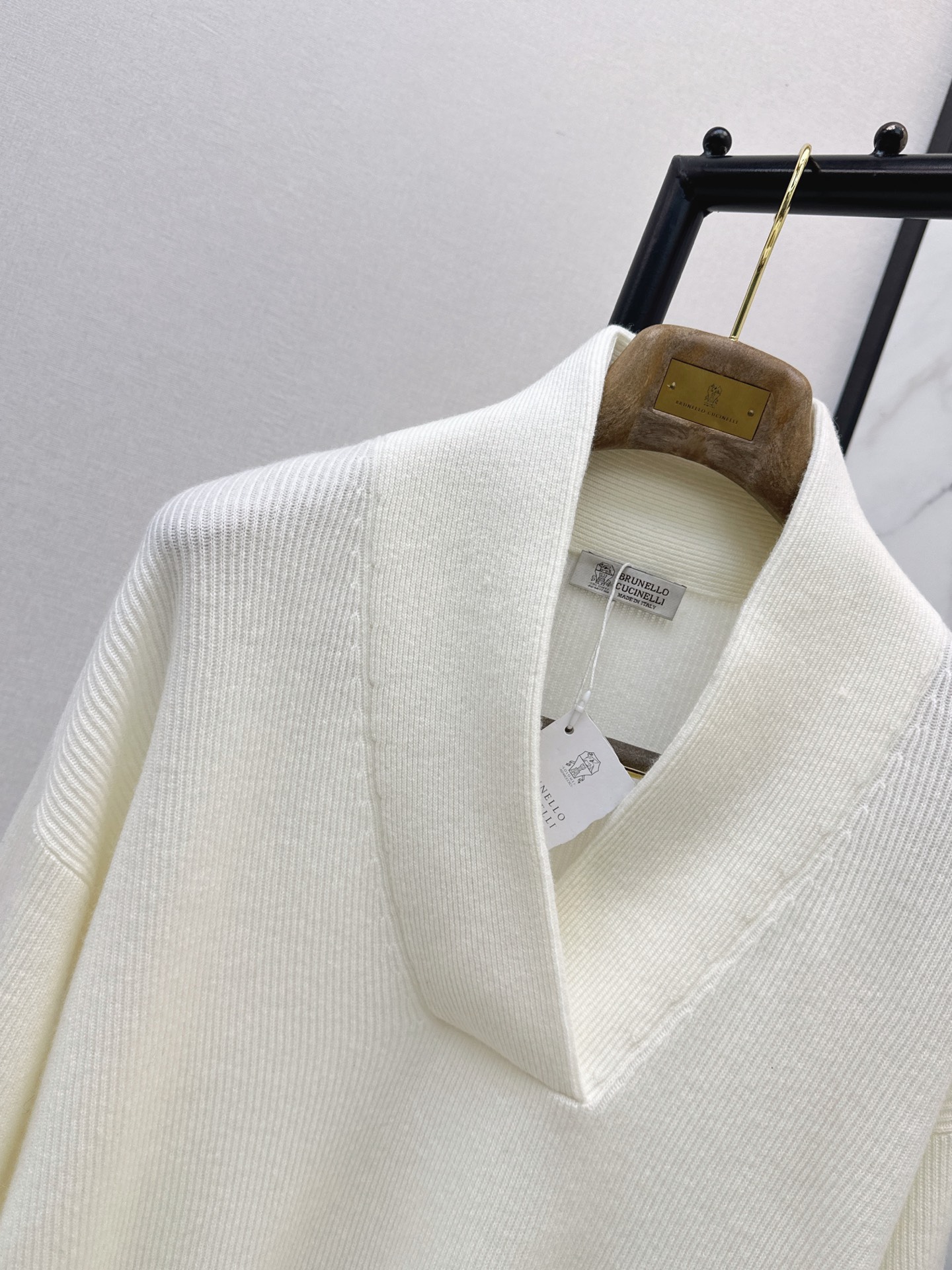 Brun 26fw cashmere sweater
