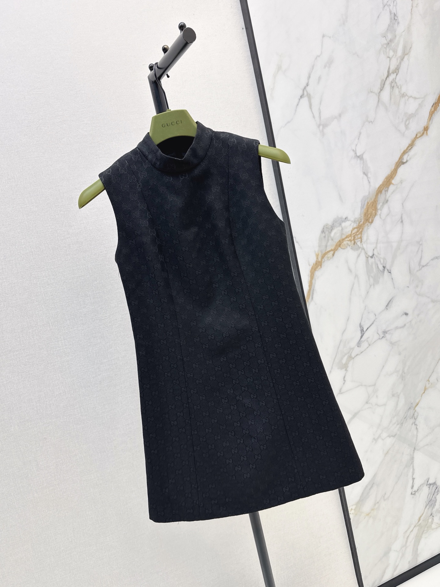Guc 26fw sleeveless jacquard dress