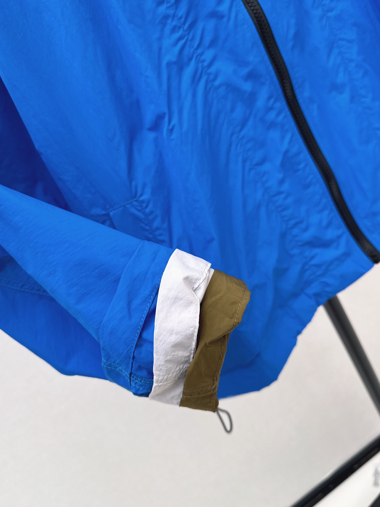 Loe 26fw hooded zipper jacket