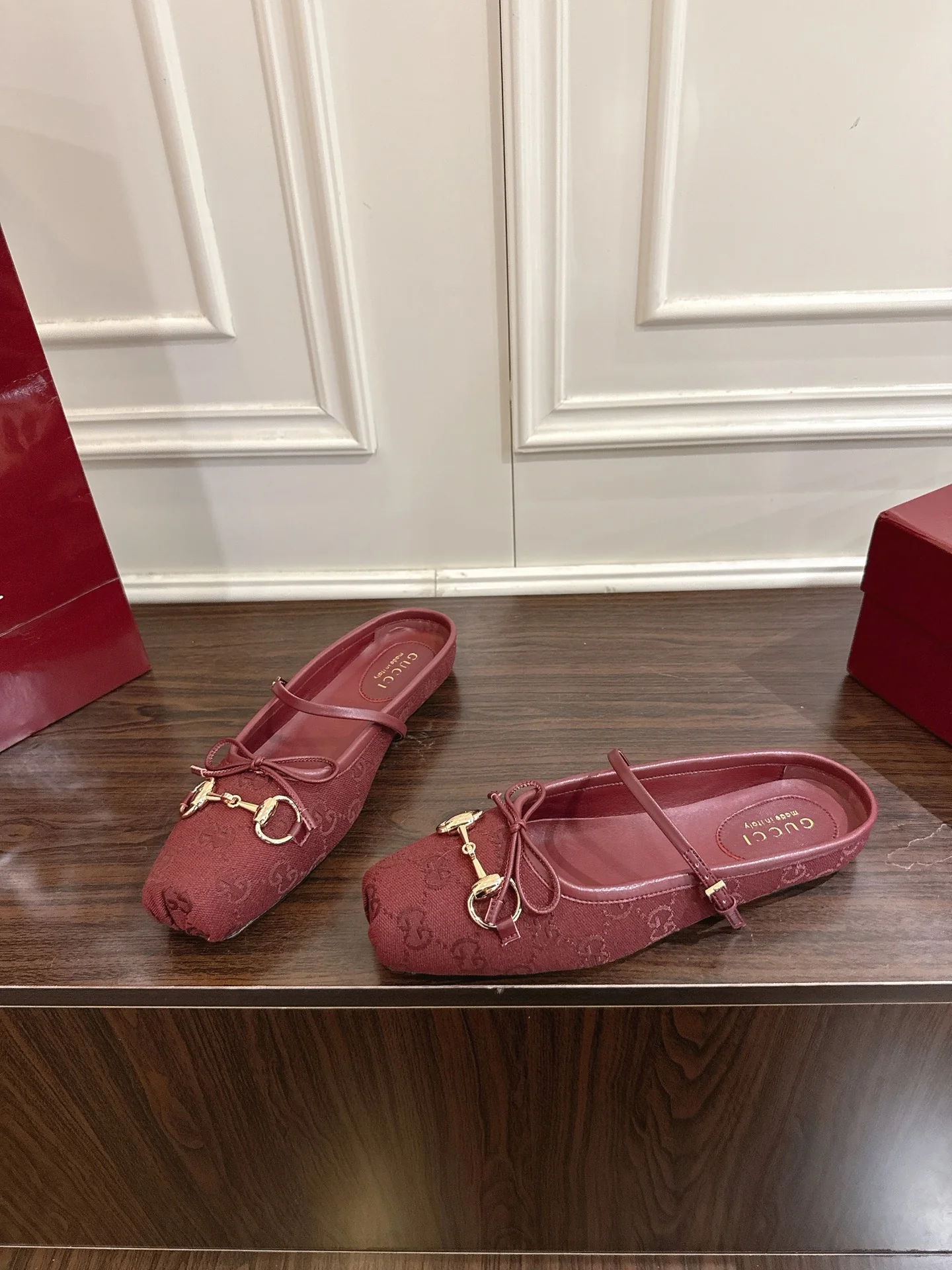 Guc 25fw mules