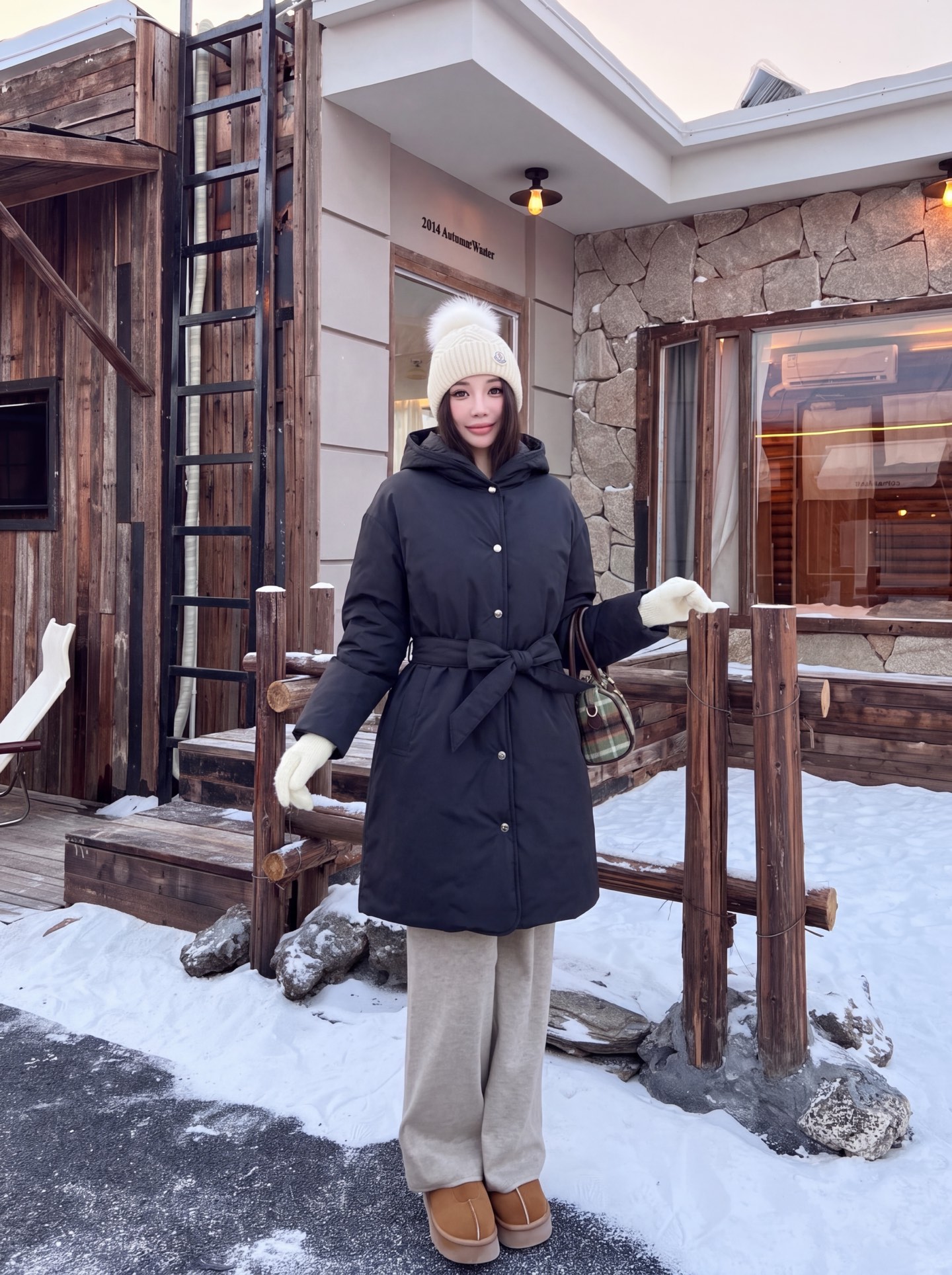 Max 26fw reversible hooded puffer jacket