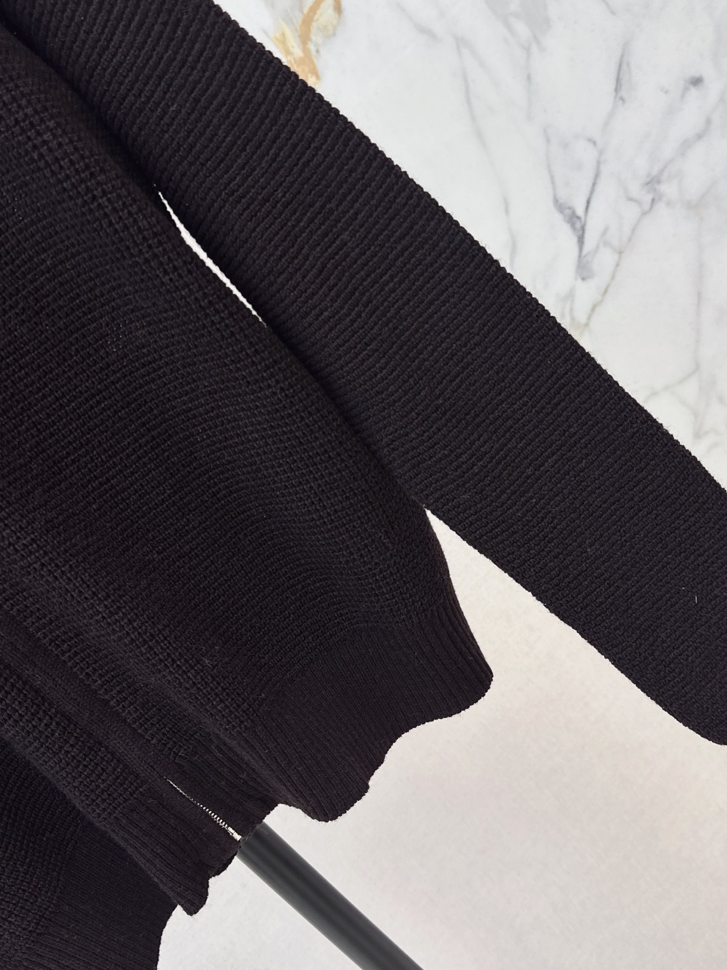 Loe 26fw hooded knit jacket