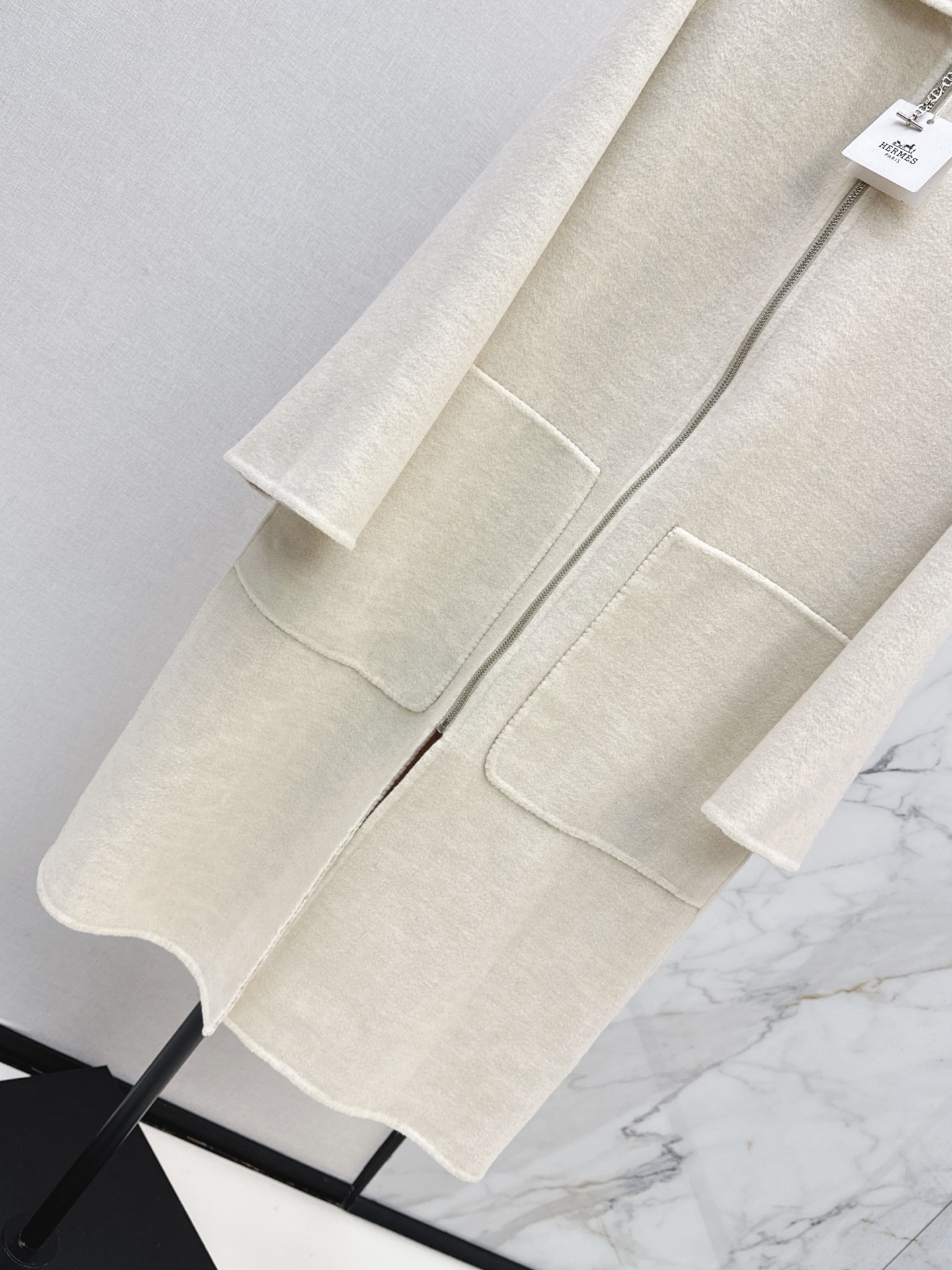 Her 26fw cashmere zip-up overcoats