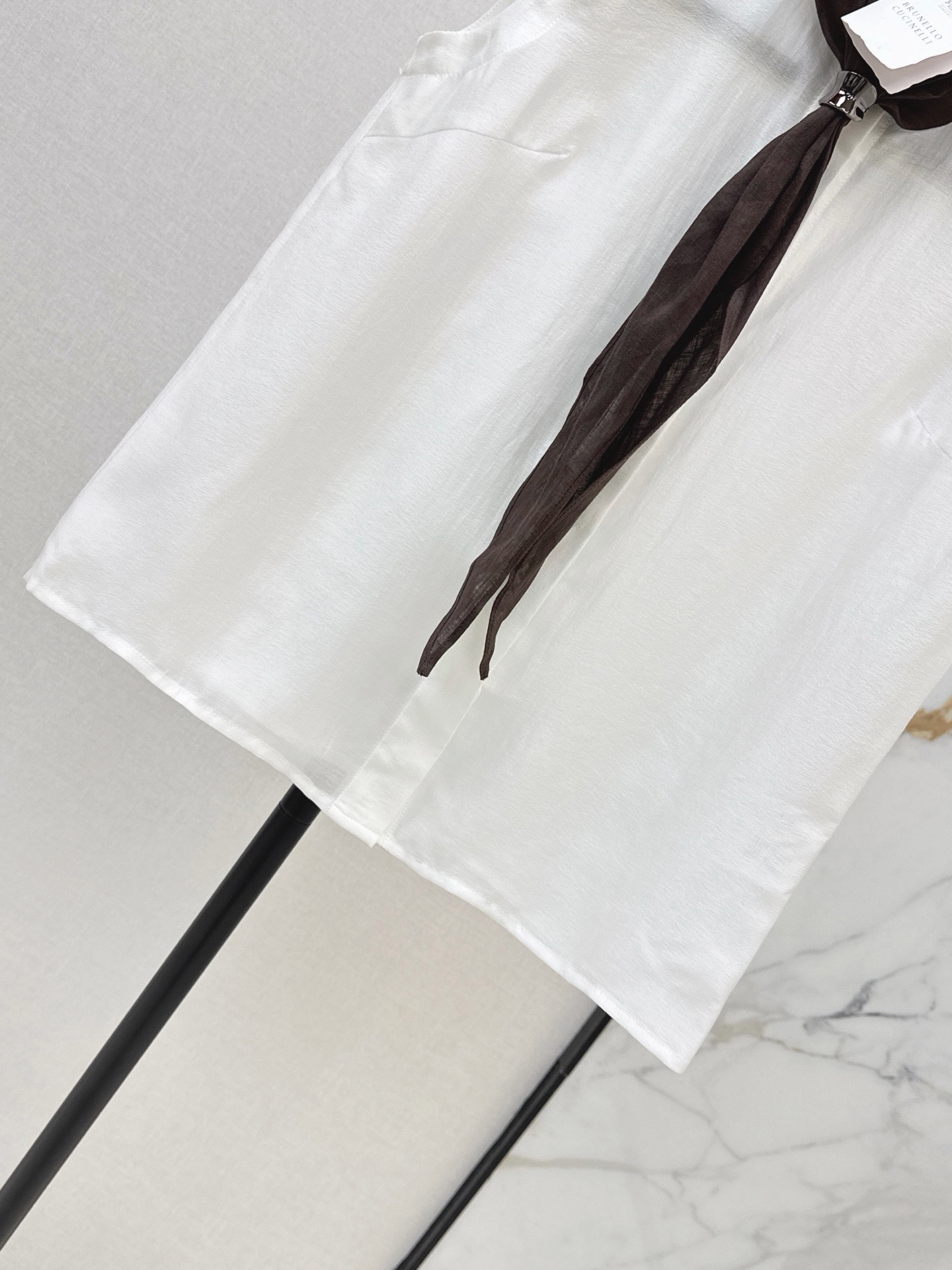 Brun 26fw sleeveless scraf shirt