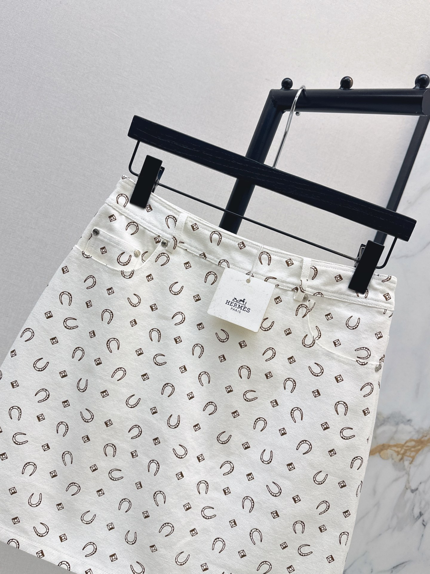 Herm 26fw print skirt