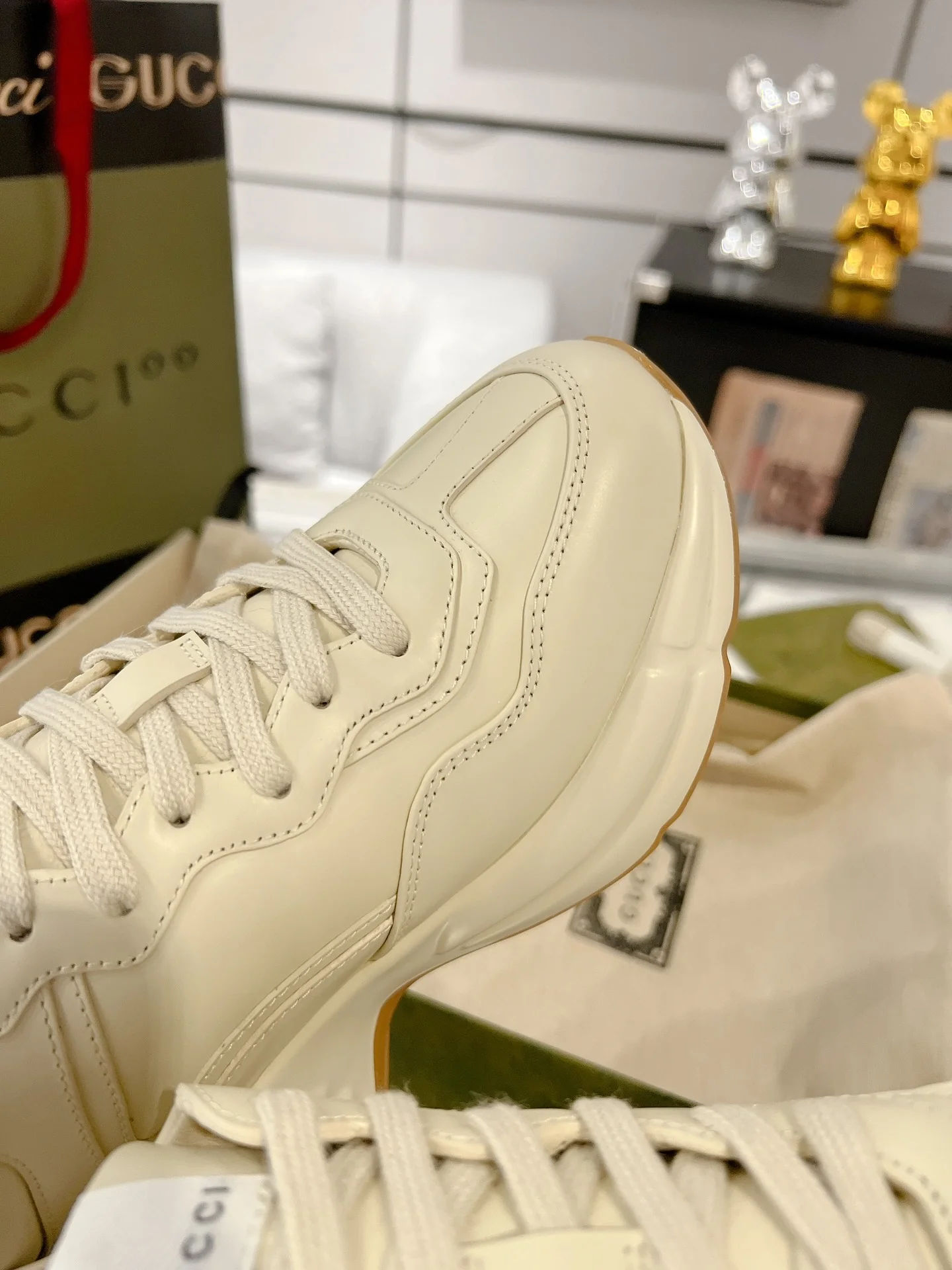 Gucc 25fw dad's shoes