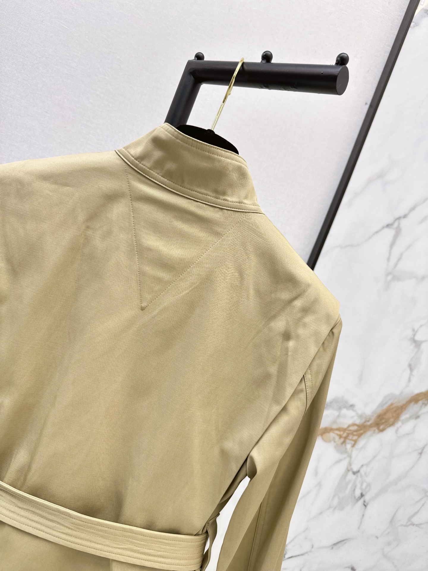 Bott 26fw cropped trench jacket