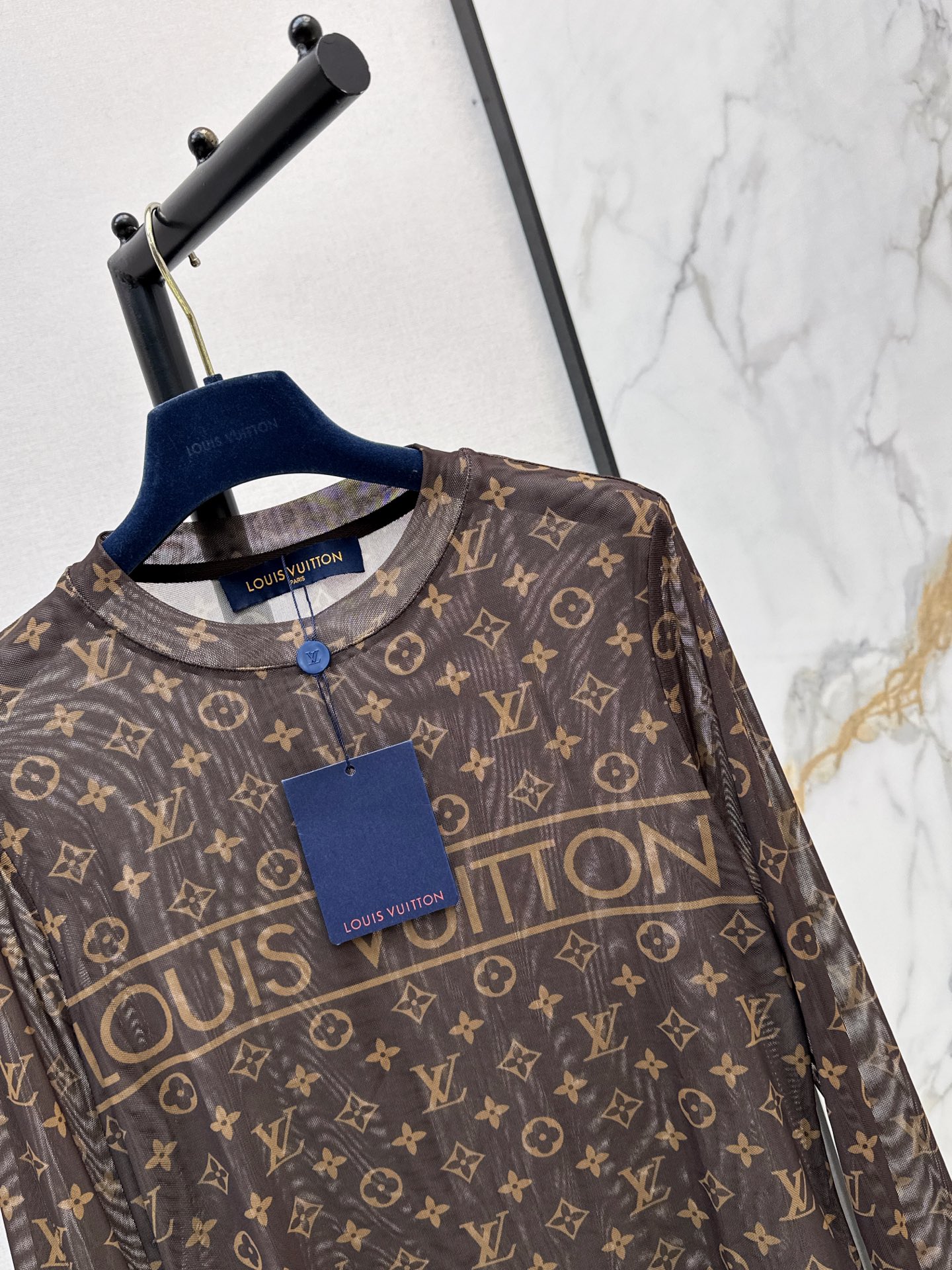 Loui 26fw print mesh basic tee