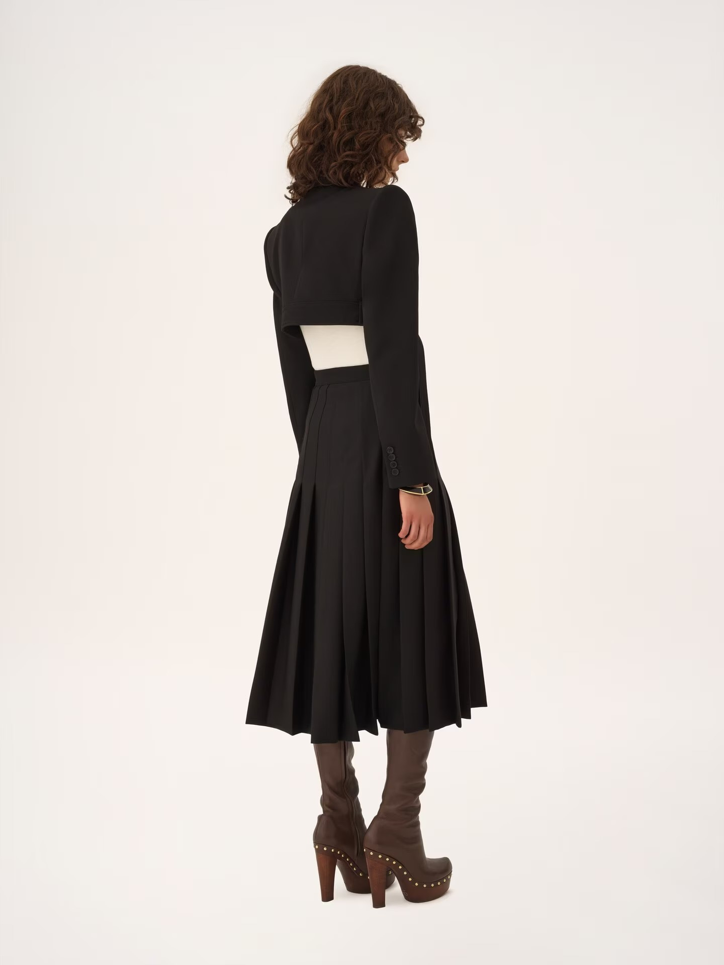 Chol 26fw cropped jacket pleated skirt