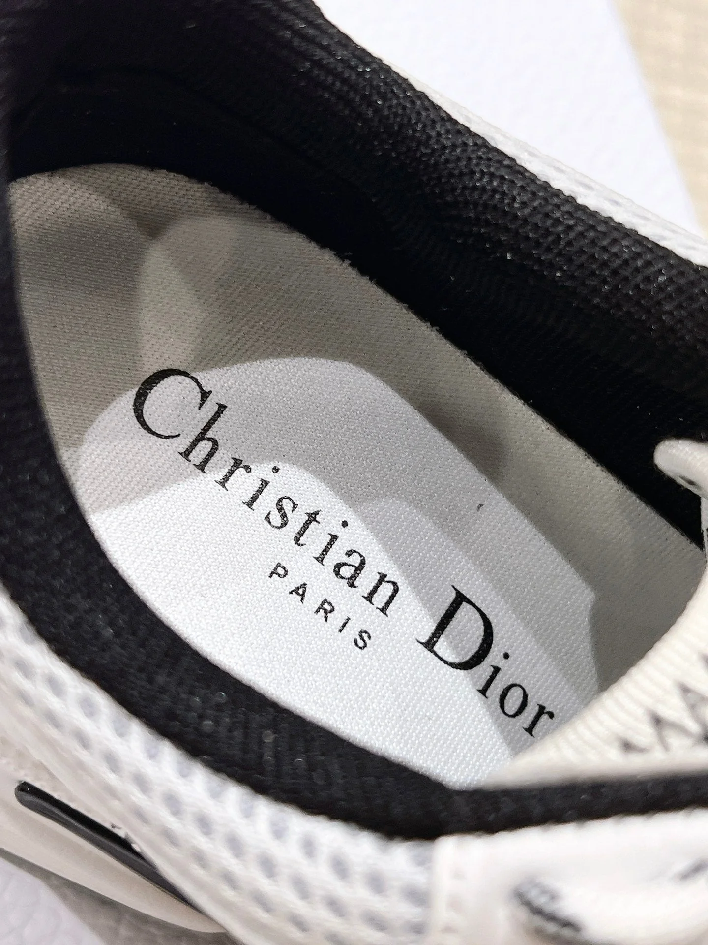 D chrono sneaker