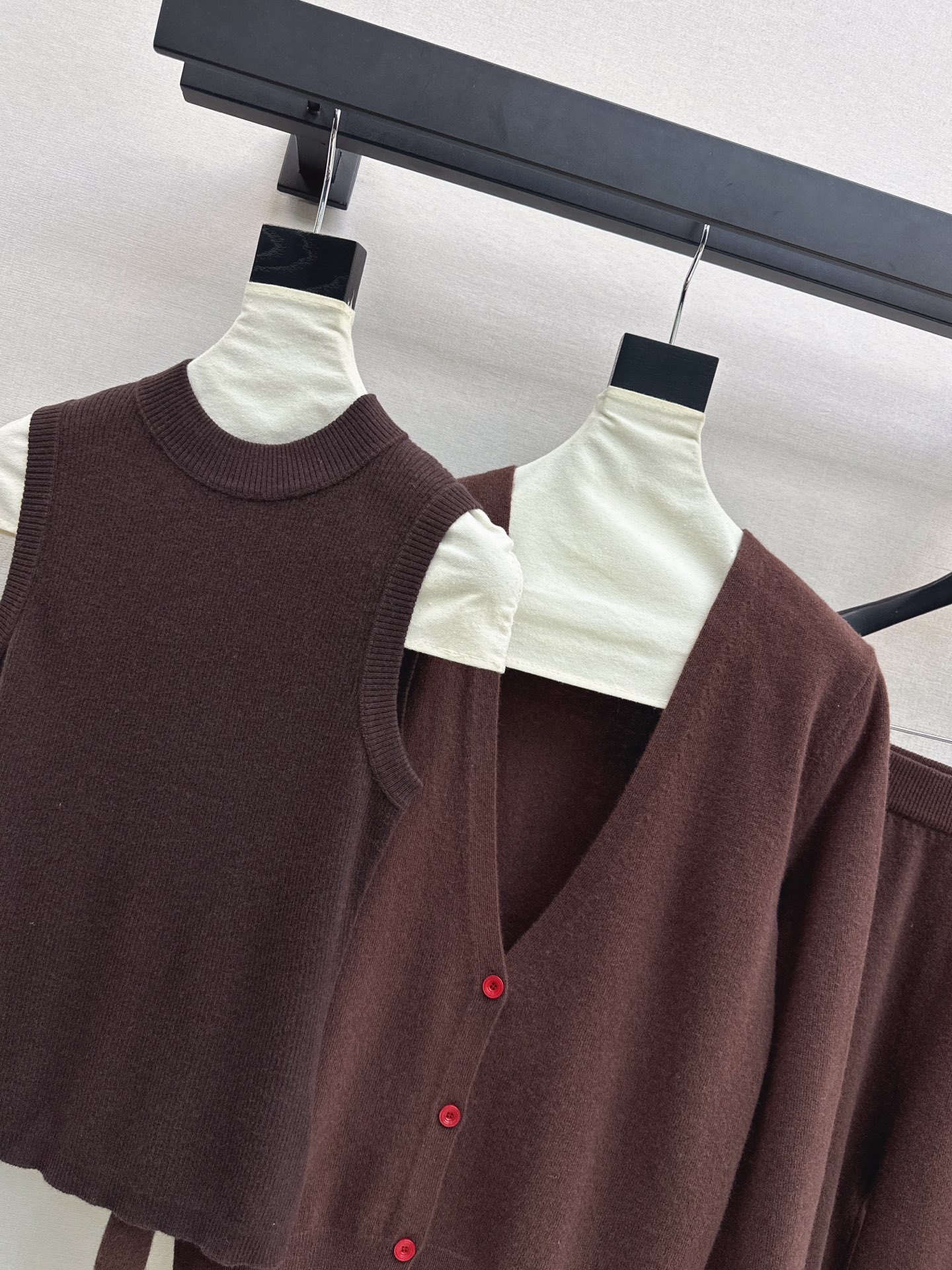 Brun 26fw knit vest cardigan pants sets