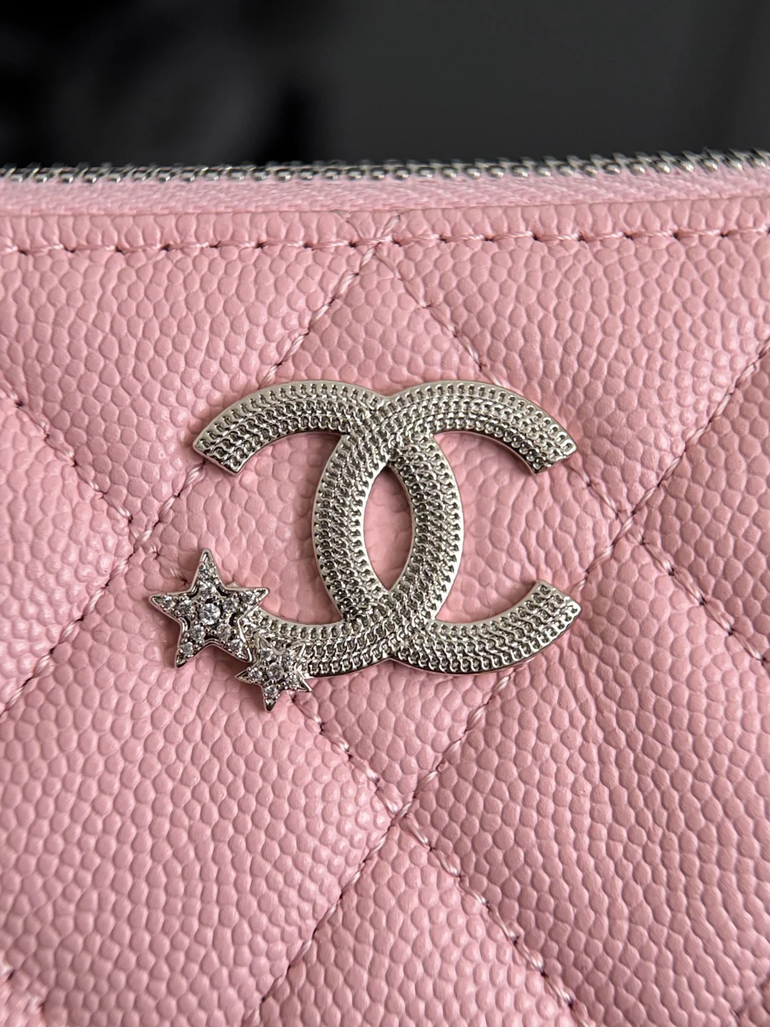 Chan 25B wallet on chain shoulder bags