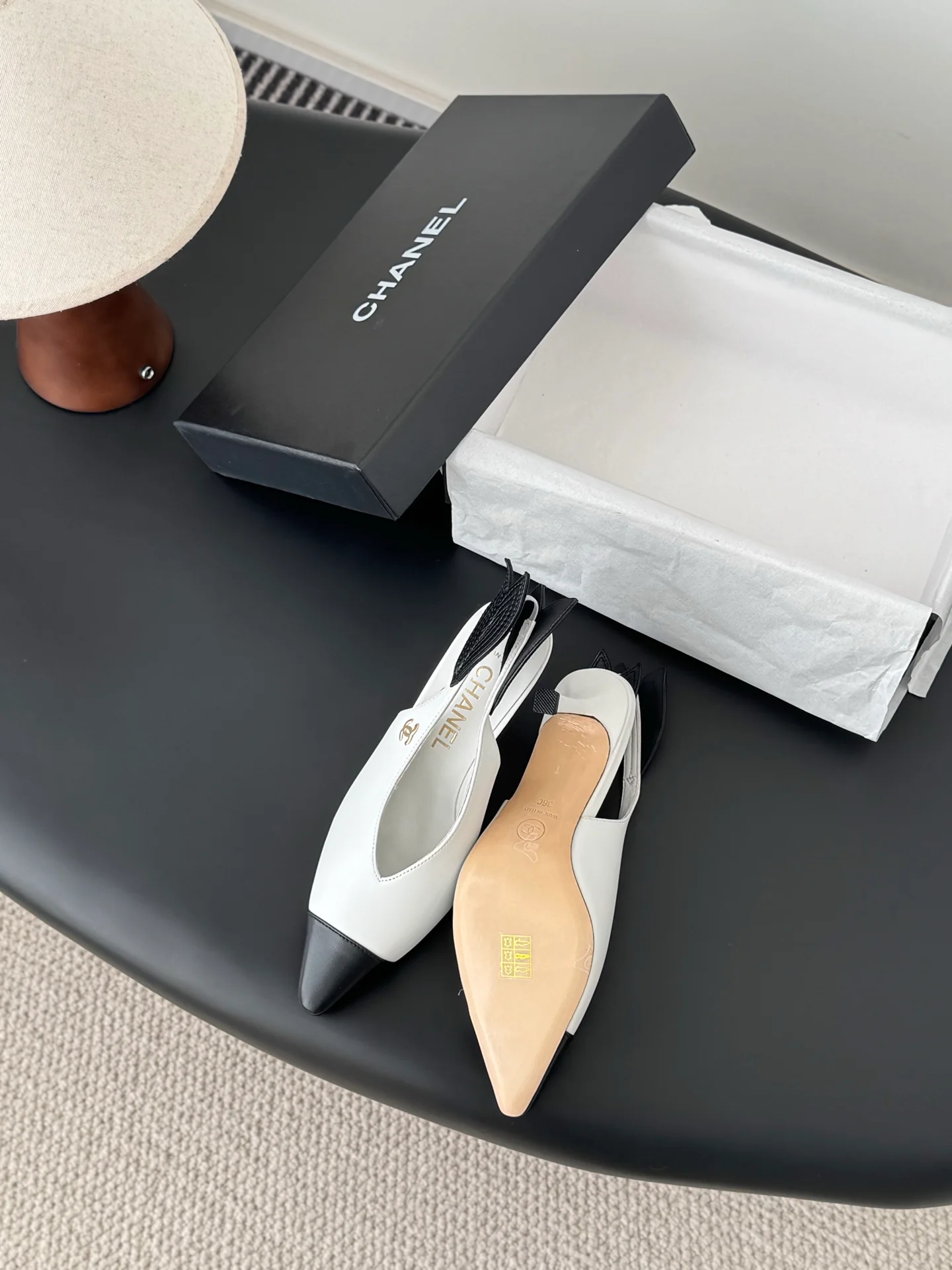 Chan 26ss slingback heels