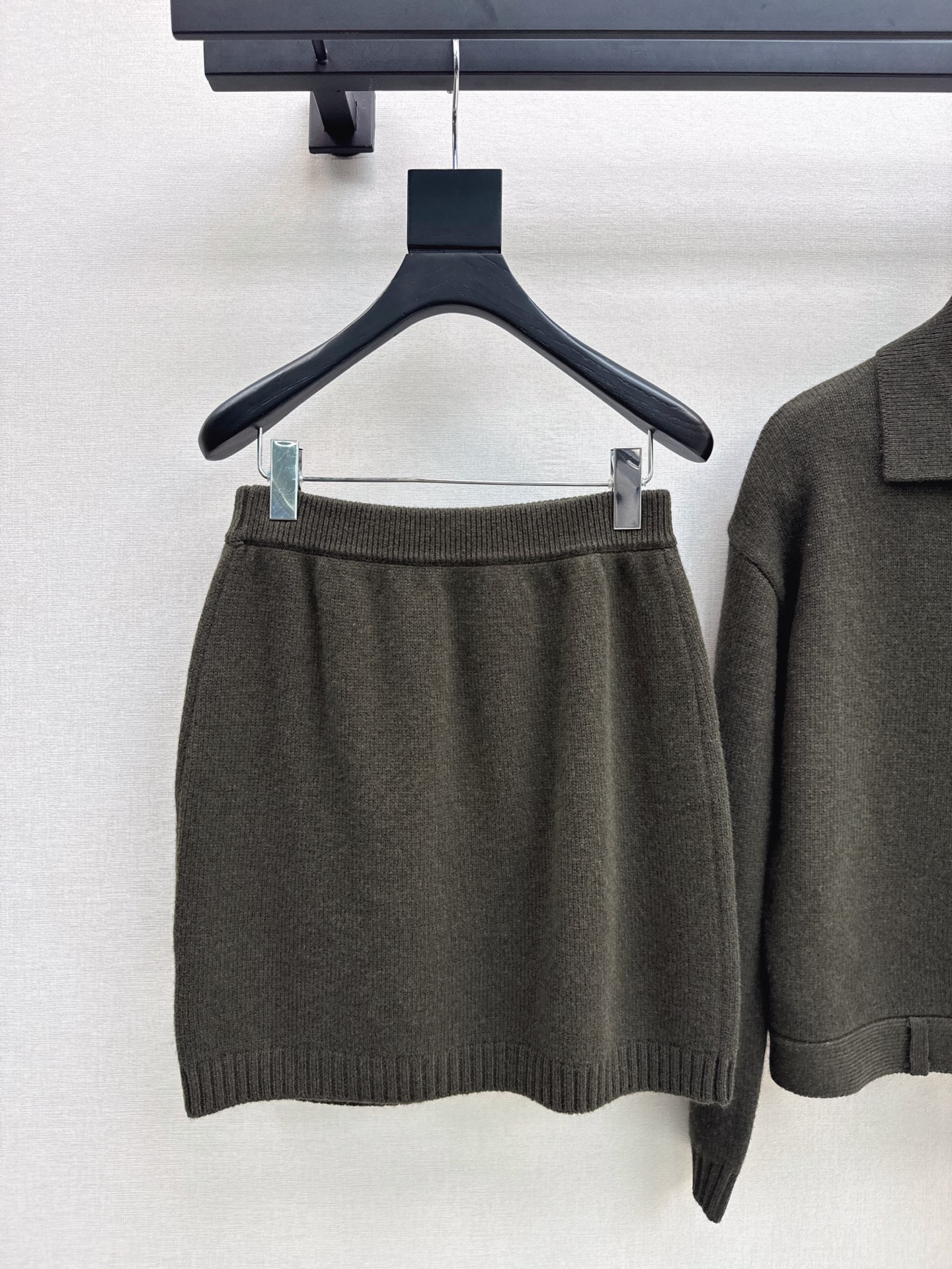 Max 26fw knit cardigan skirt sets