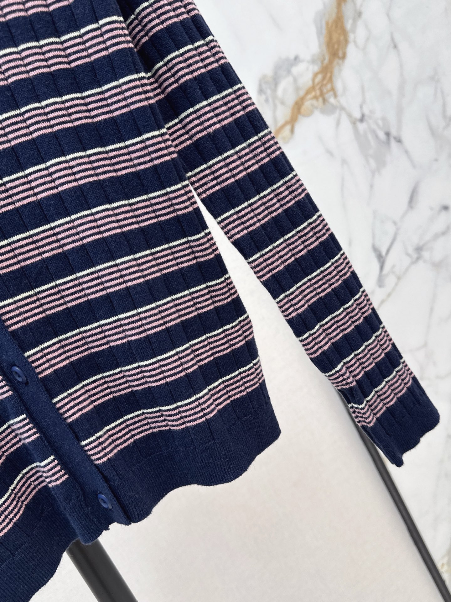 Pra 26fw stripe knit cardigan