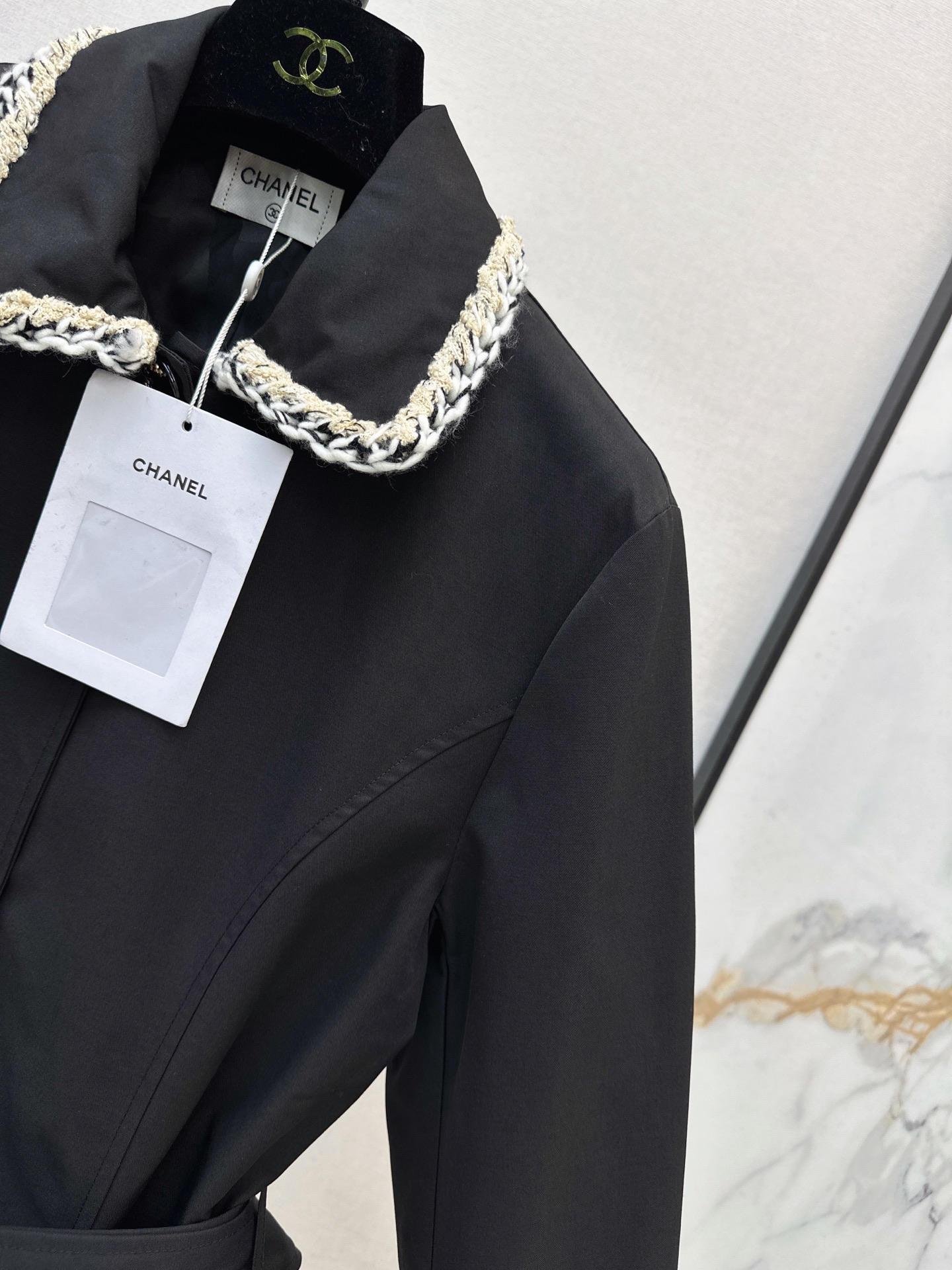 Chan 26fw belted cropped trench coats