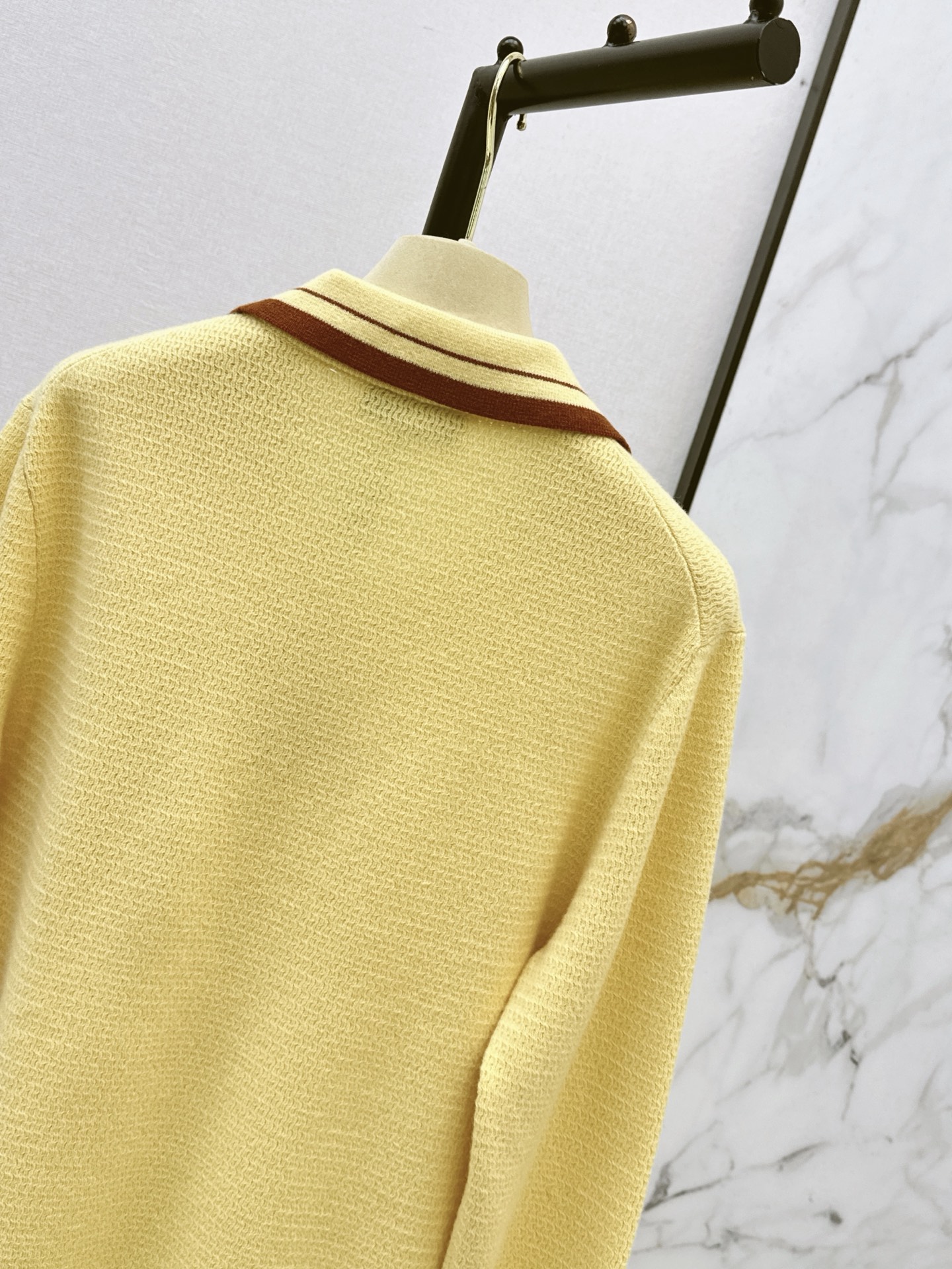 Miu 26fw cashmere knit sweater