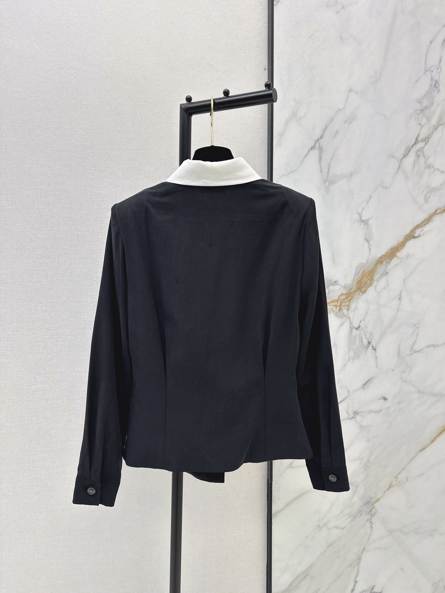 Chan 26fw cinching waist shirt