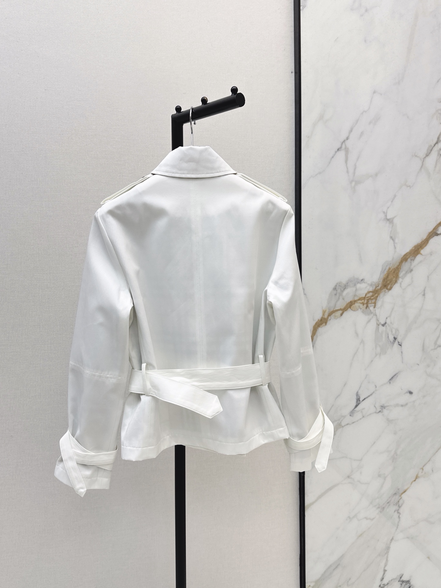 Bur 26fw cropped trench coats