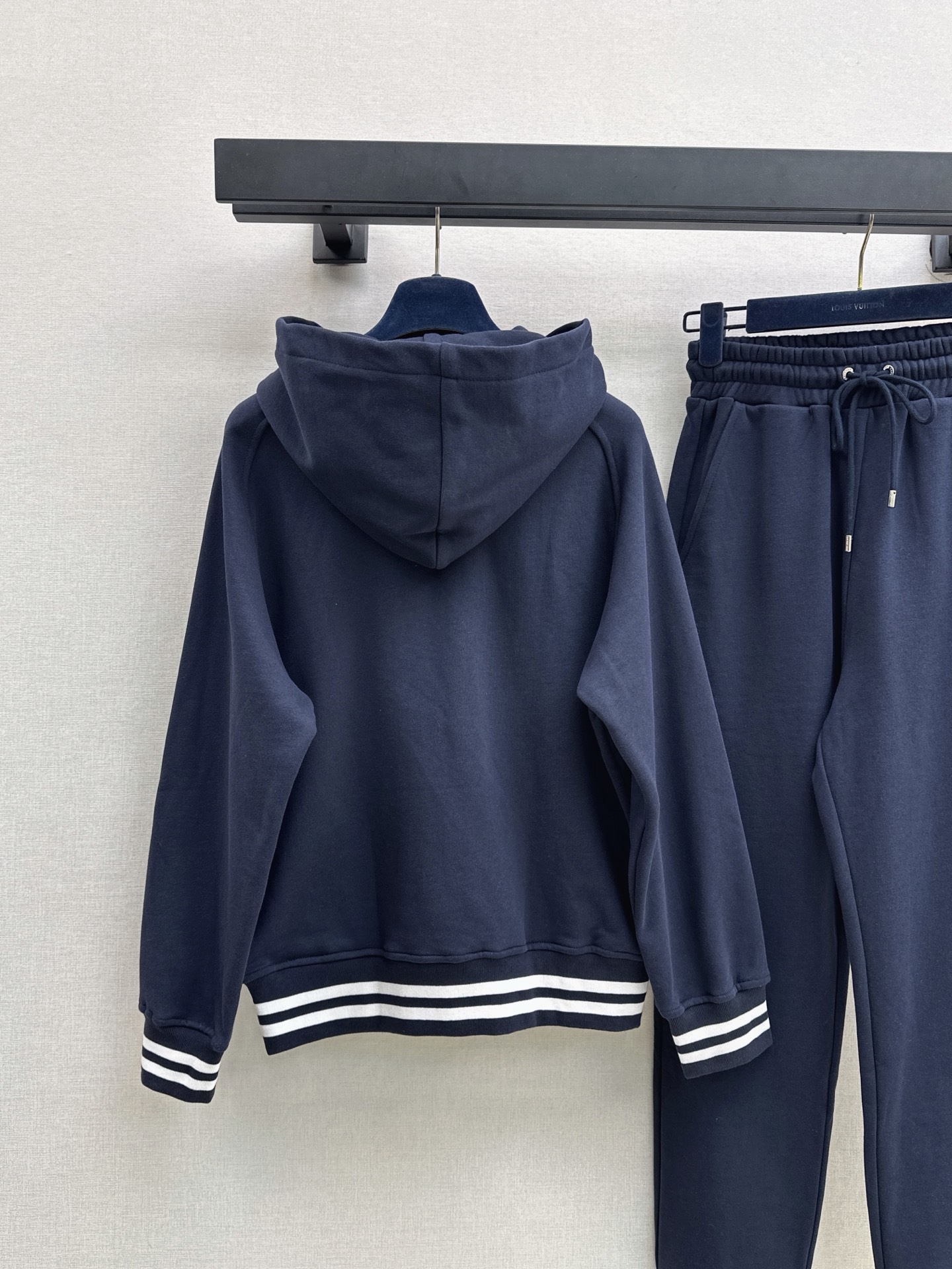 Loui 26fw hooide sweater pant sets