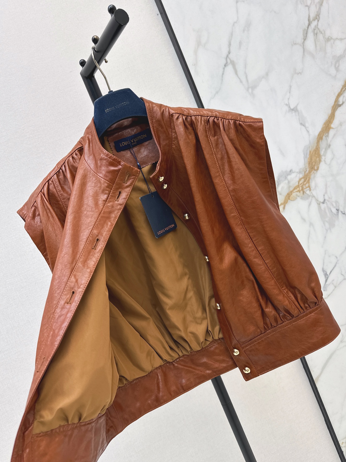 Loui 26fw leather vest jacket