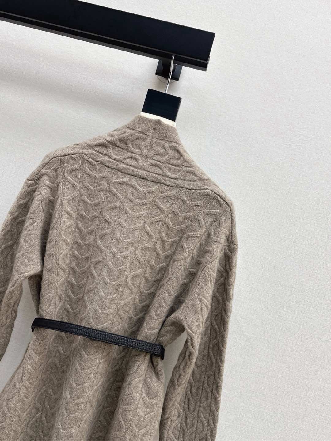 Her 26fw belted cardigan