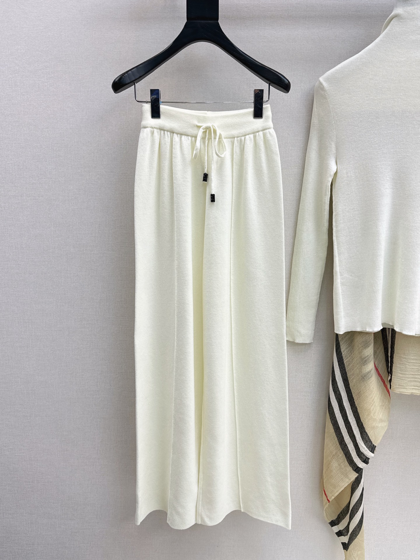 Bur 26fw knit basic tee check shawls pants set