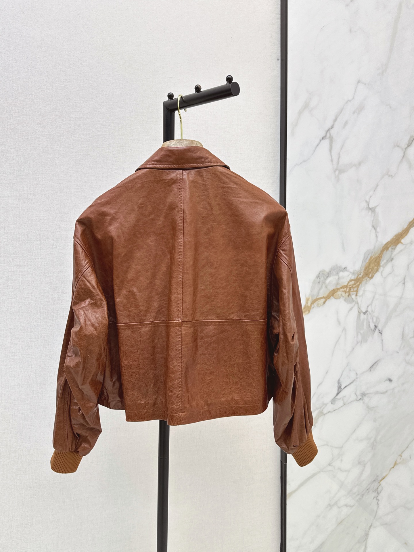 Brun 26fw cropped leather jacket