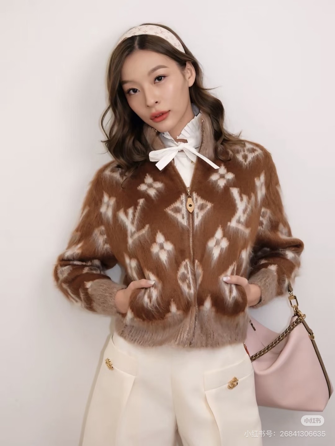 Loui 26fw jacquard zipper cardigan
