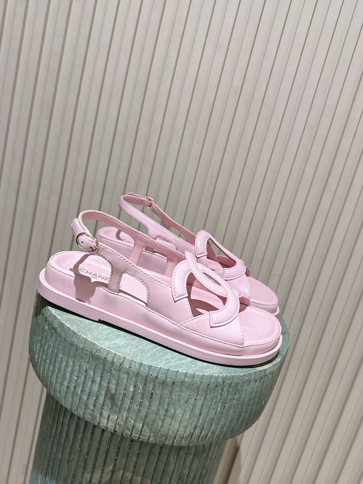 Chan 26fw sandals