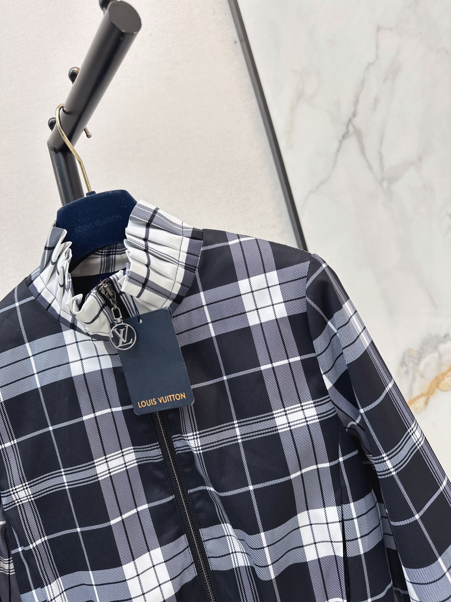 Loui 26fw check cropped jacket