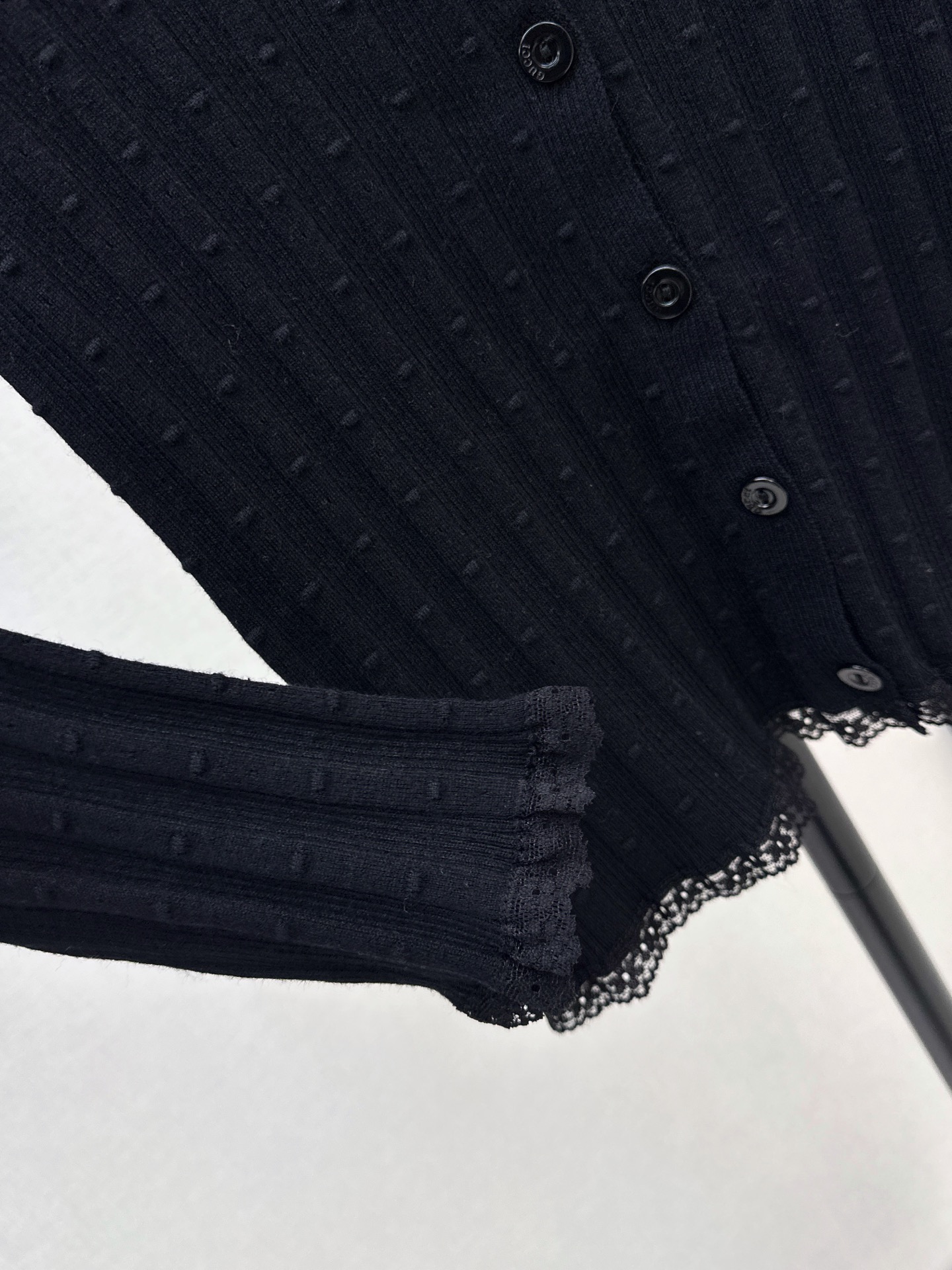 Guc 26fw lace trim knit cardigan