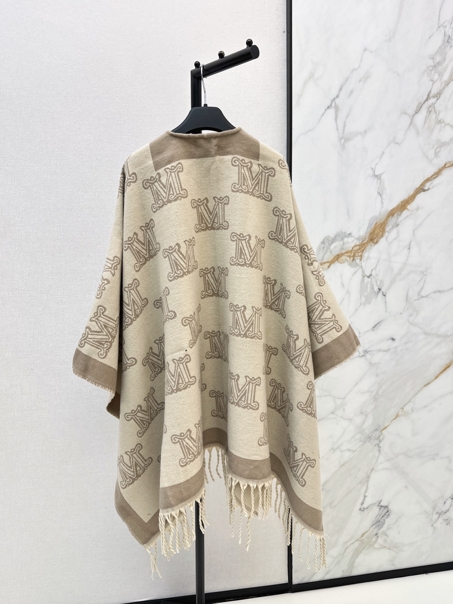 Max 26fw wool shawls