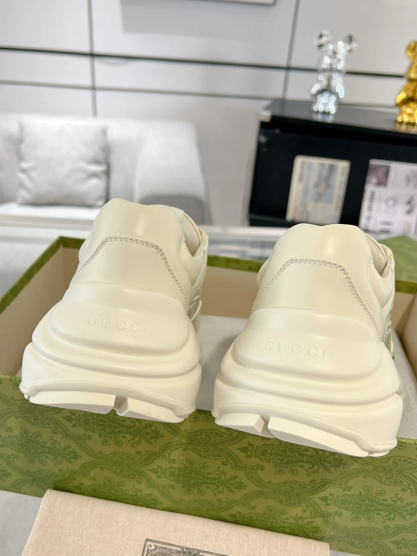 Gucc 25fw rhyton series dad's shoes